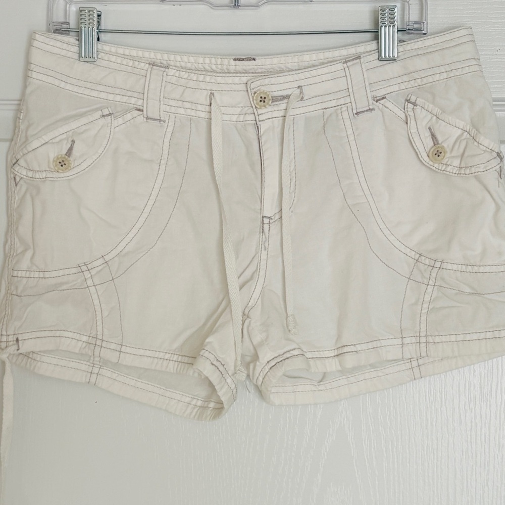 Union Bay Women's Cargo Shorts White Ties Pockets Size 9